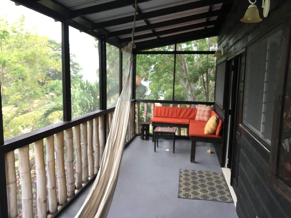 Katamah Beachfront Guesthouse
