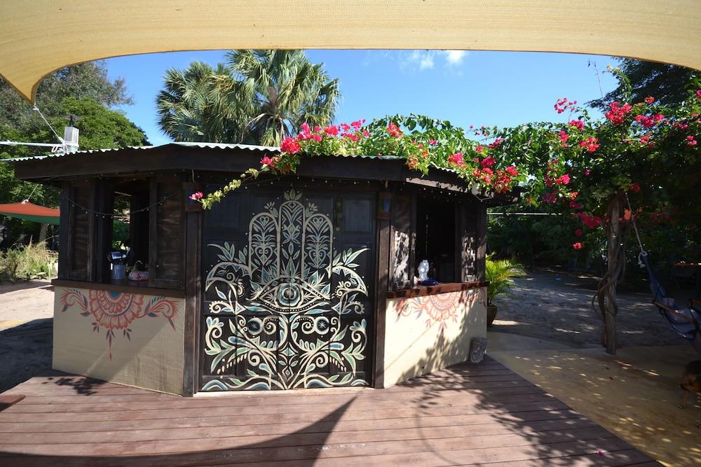 Katamah Beachfront Guesthouse
