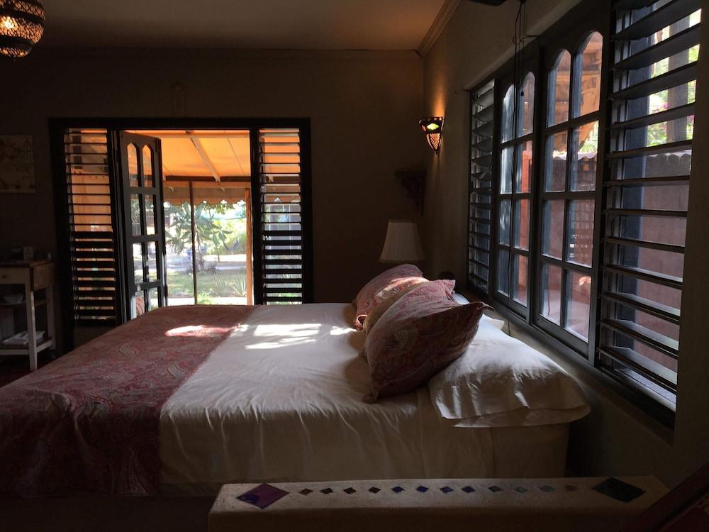 Katamah Beachfront Guesthouse