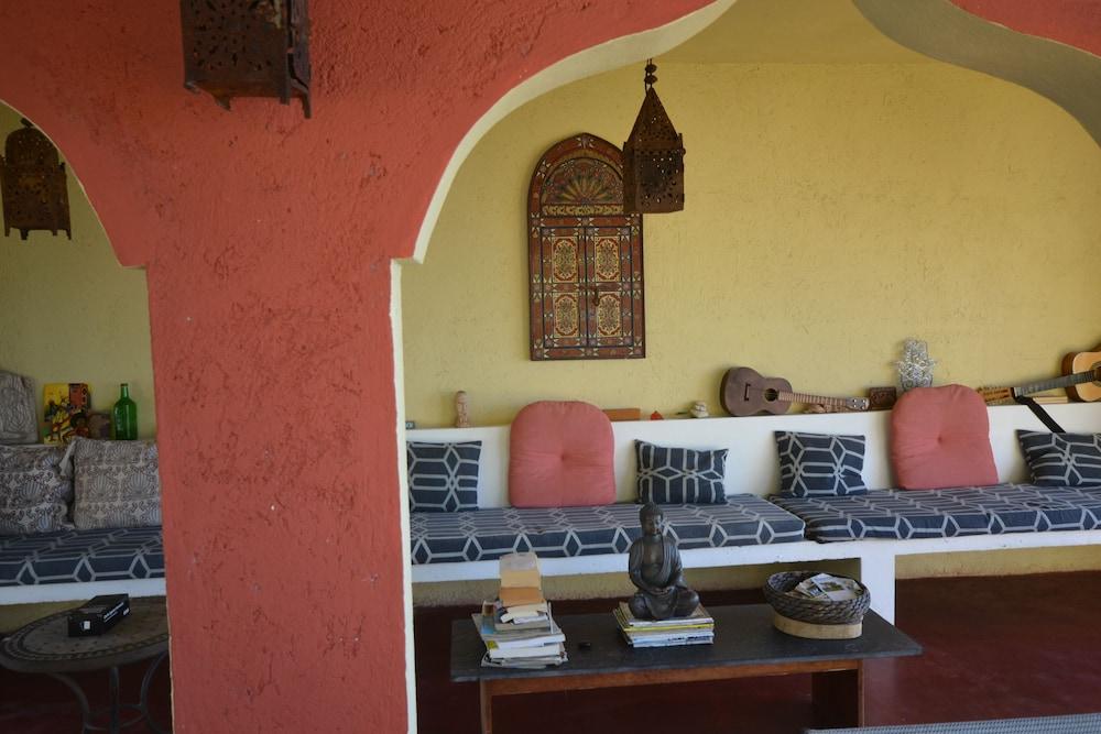 Katamah Beachfront Guesthouse