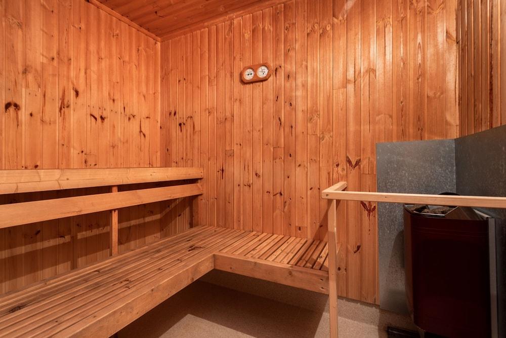 Mjóeyri Travel Holiday Homes