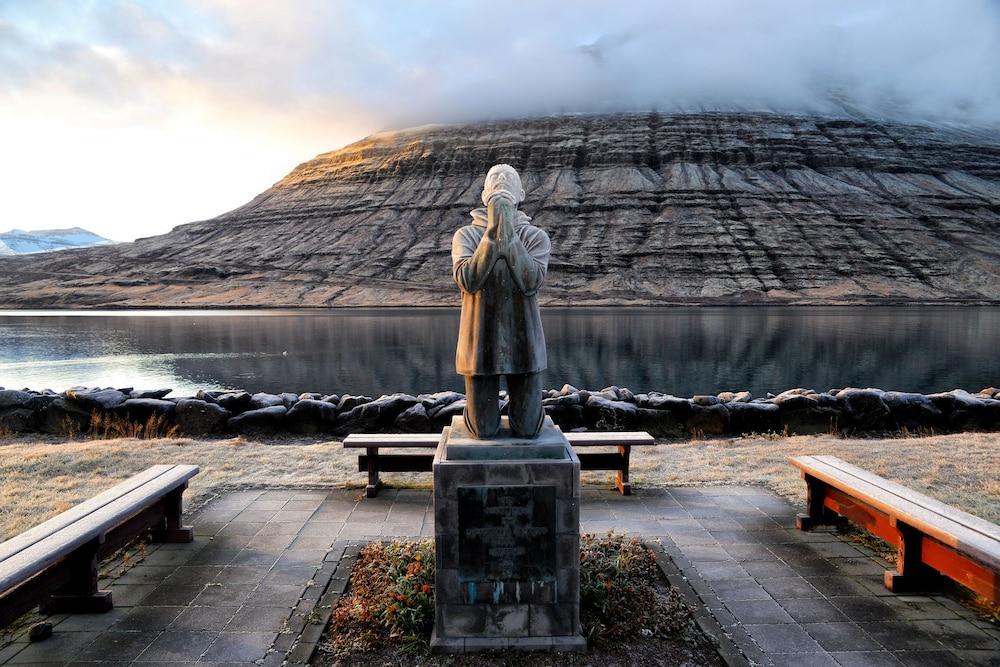 Hotel EskifjorÐur