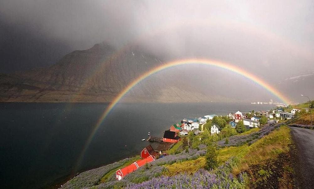 Hotel EskifjorÐur