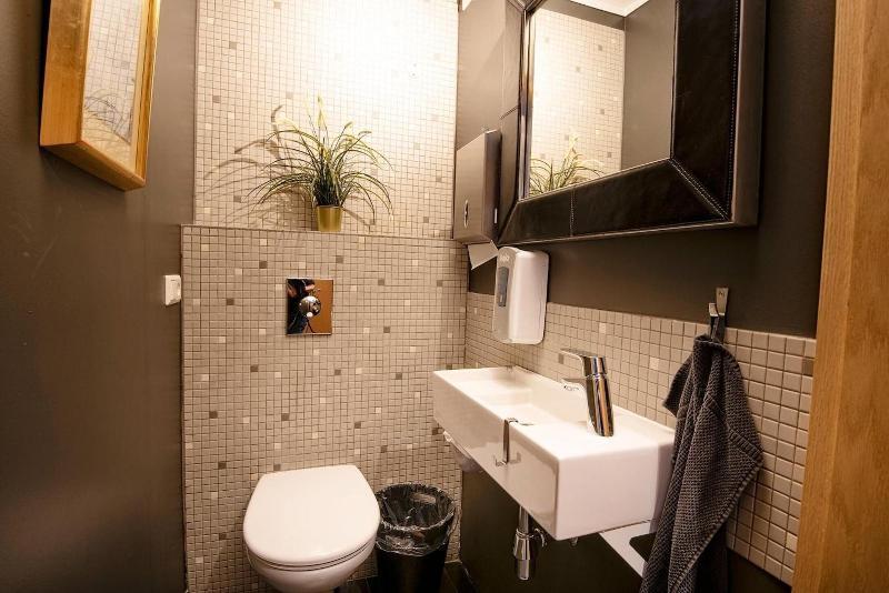 B14 Hostel