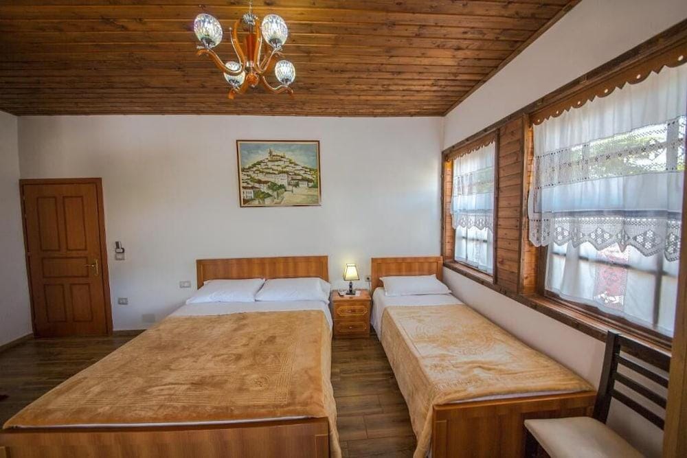Hotel Kalaja