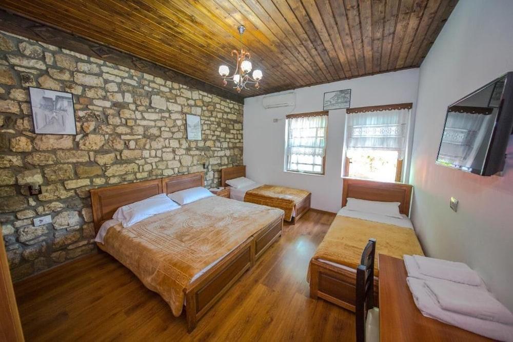 Hotel Kalaja