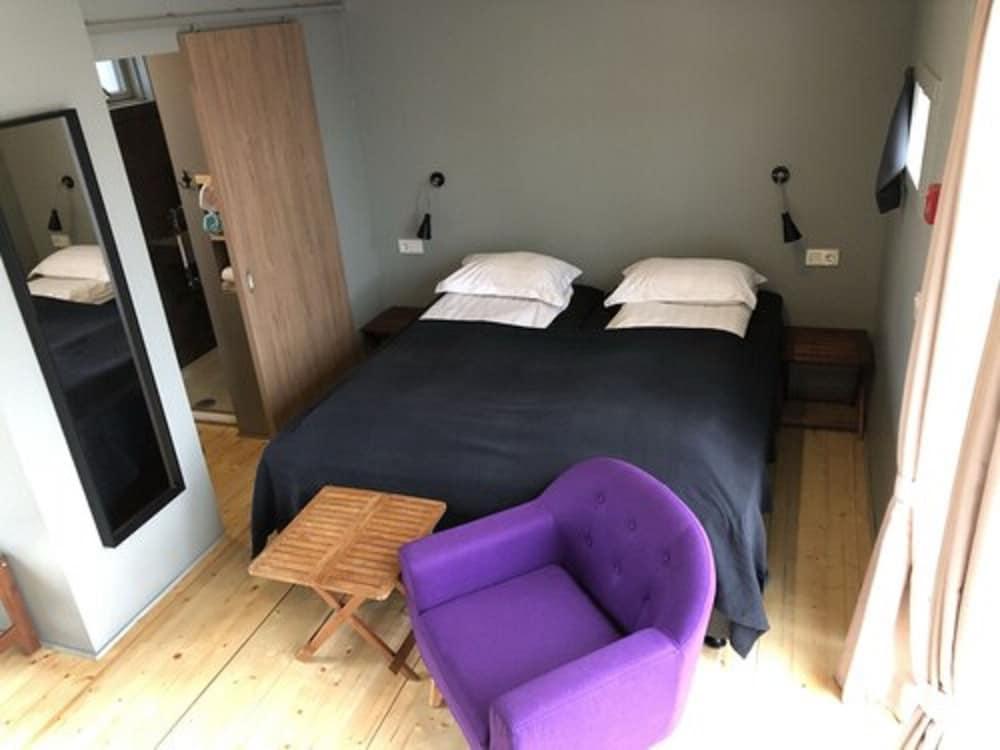 Glacier View Guesthouse - Hrifunes