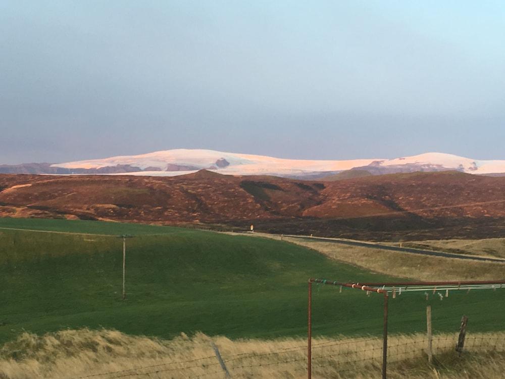 Glacier View Guesthouse - Hrifunes