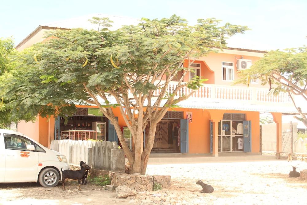Pwani Vanilla House