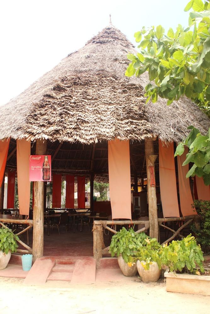 Pwani Vanilla House