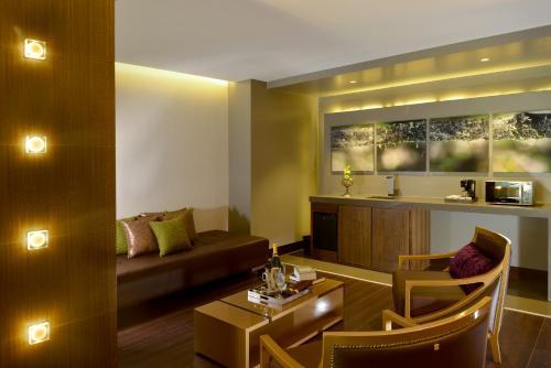 Romar Royal Hotel