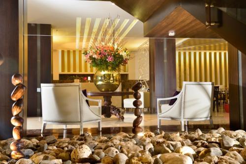 Romar Royal Hotel