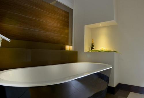 Romar Royal Hotel