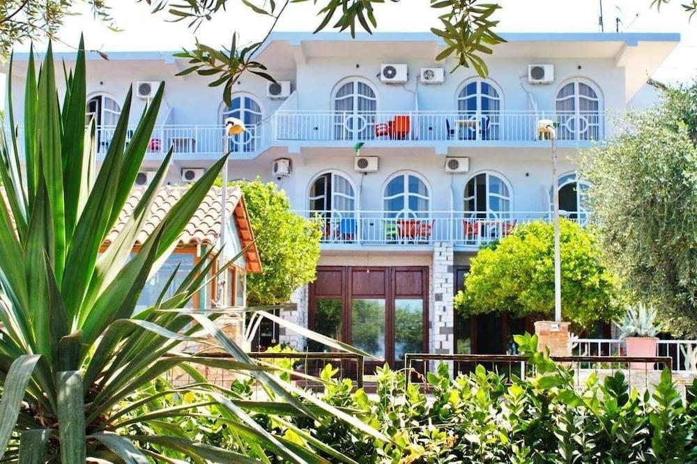 House Nika Horizonti