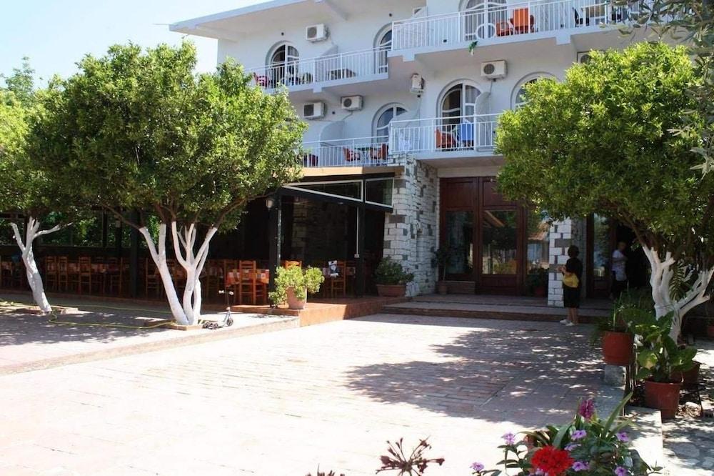 House Nika Horizonti