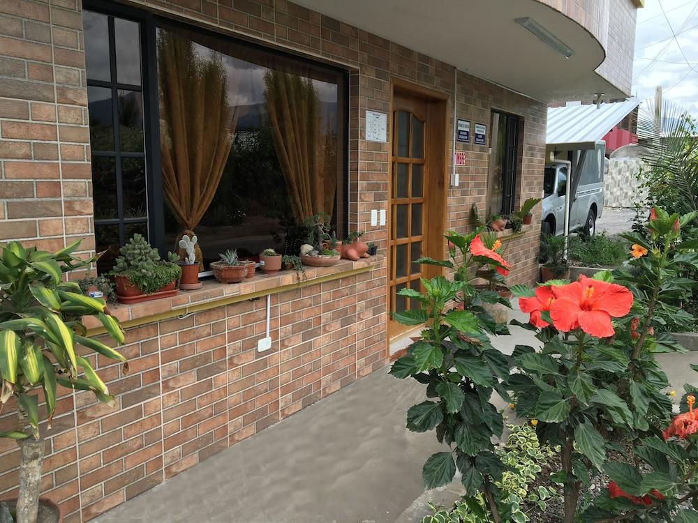 Hotel Alpachaca