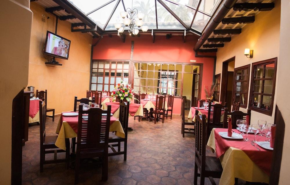 Hostal Calle Angosta