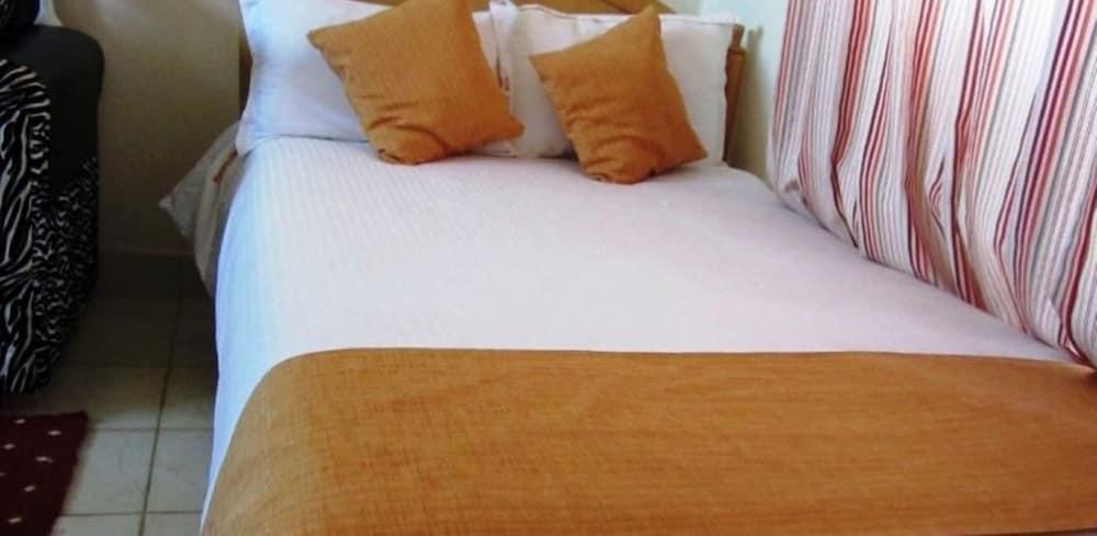 Maya Hotel