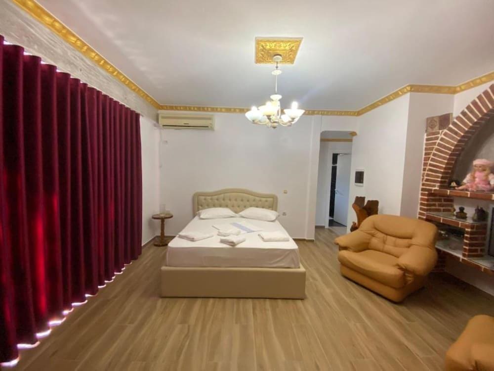 Central Park Hotel Ksamil
