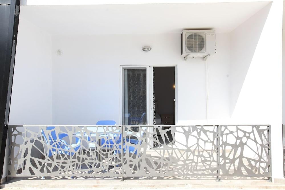 Central Park Hotel Ksamil