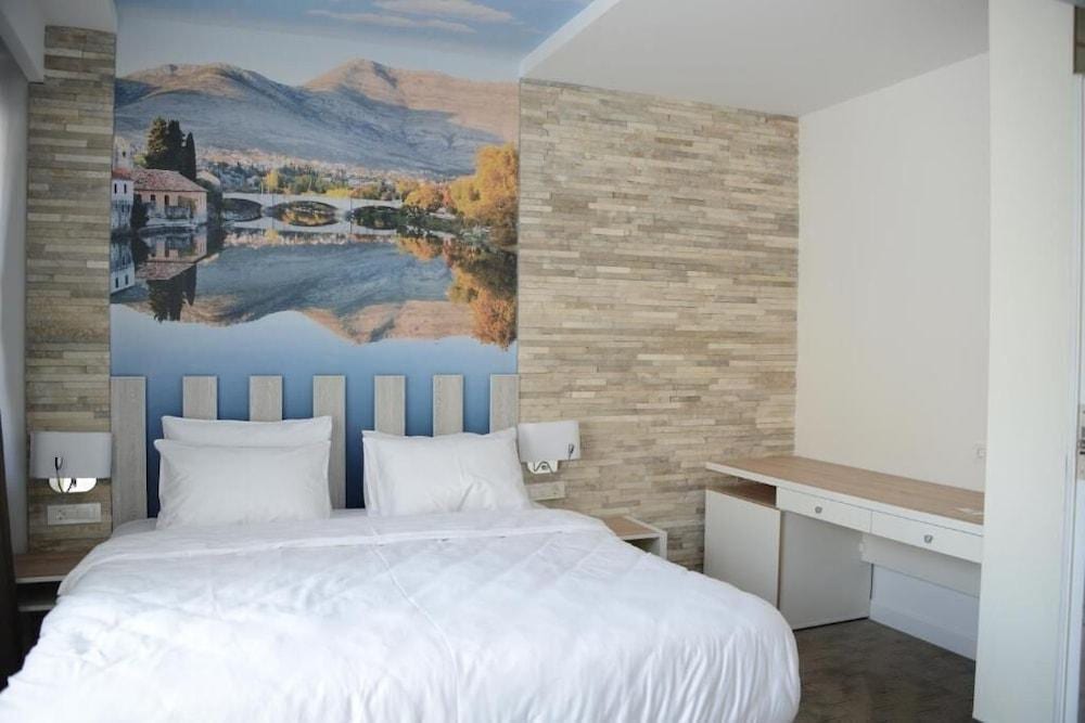 Hotel Nar