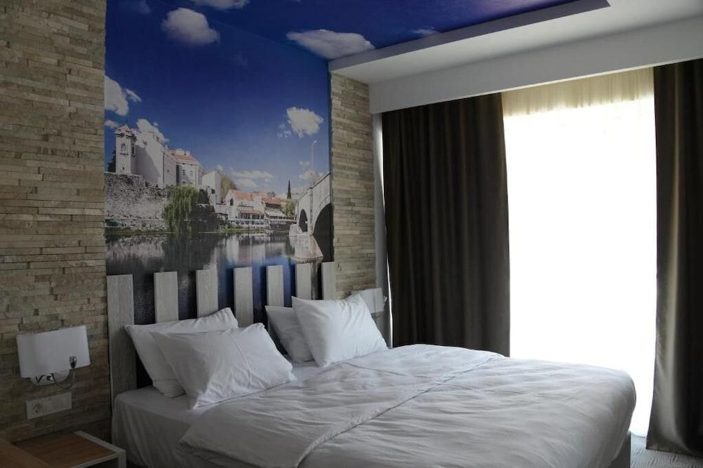 Hotel Nar