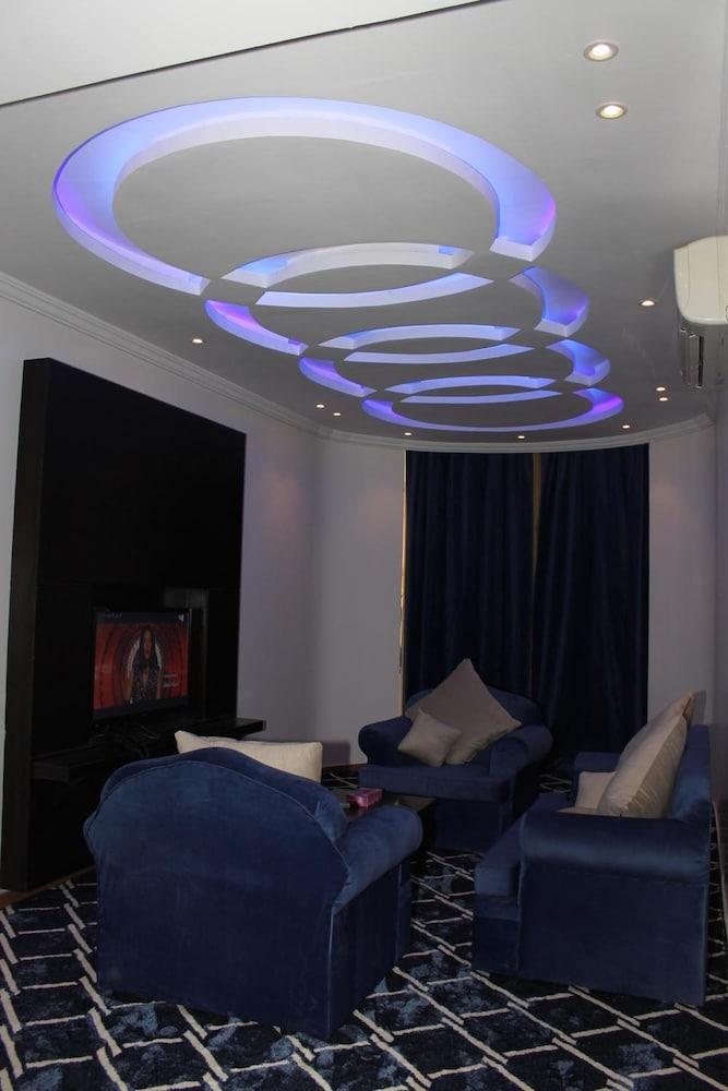 Rawasi Hotel Suites