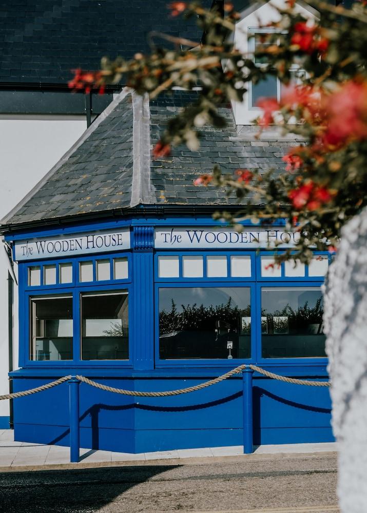 The Wooden House Hotel