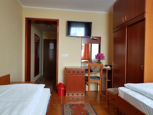 Hotel Roskar