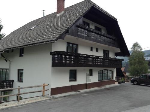 Apartments Bor
