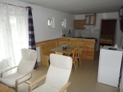 Apartments Bor