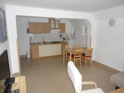 Apartments Bor