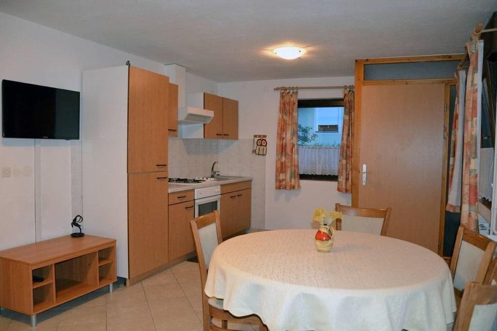 Apartments Lenardic