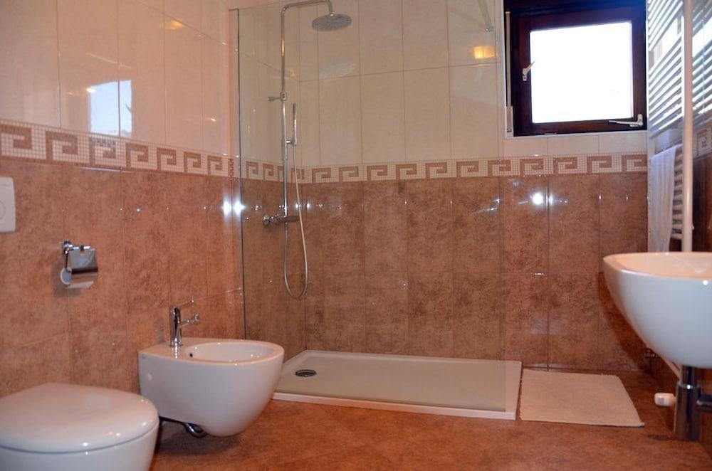 Apartments Lenardic