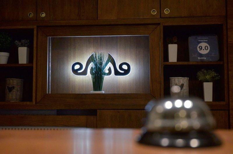 Hotel Ema