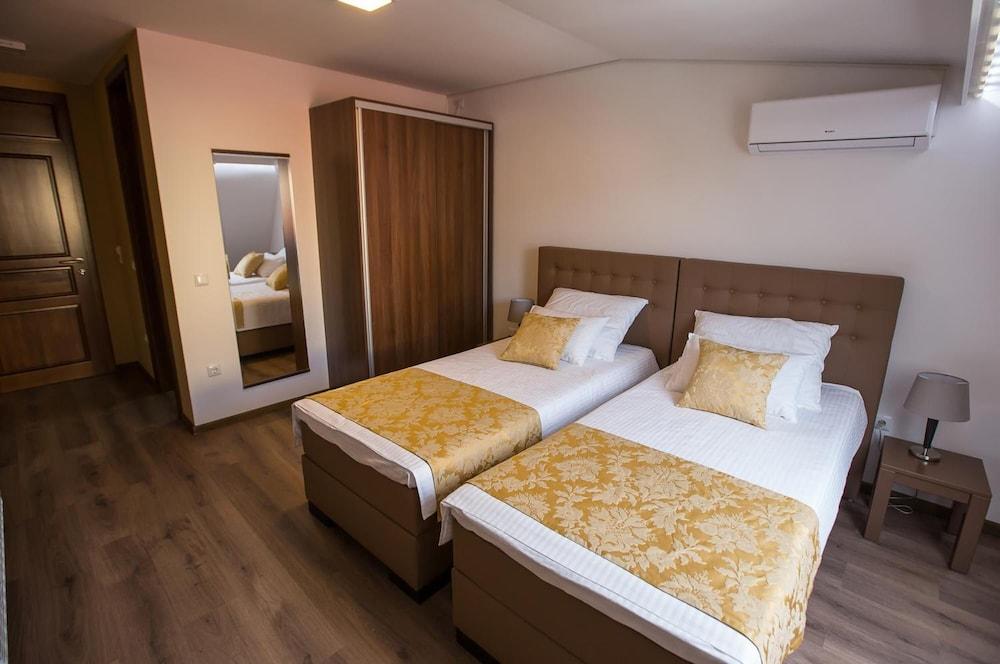Heartland City Hotel
