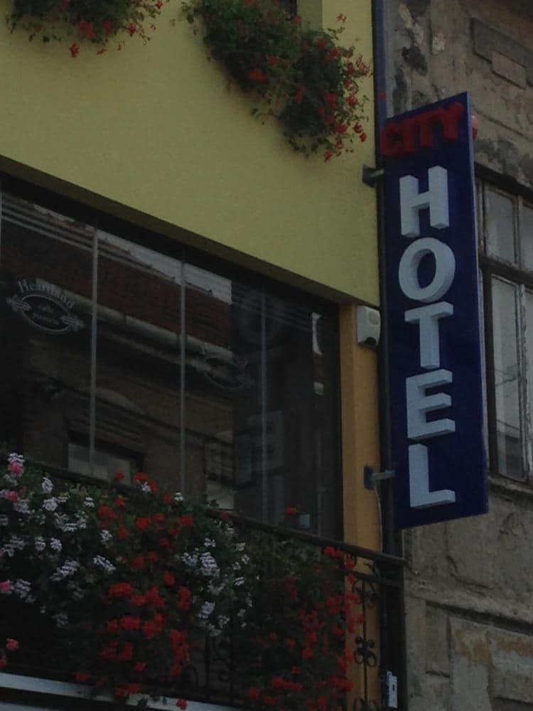Heartland City Hotel