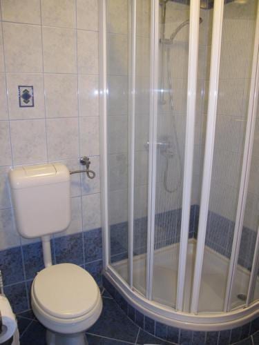 Apartmaji Sobe Ravbar