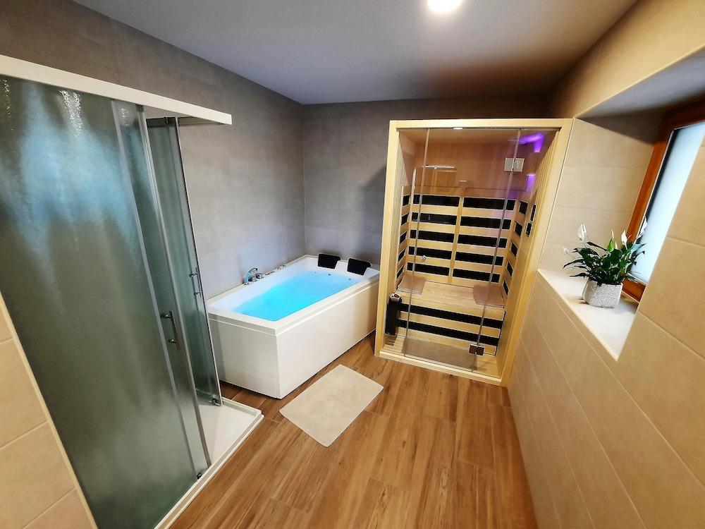 Apartments Hlapi