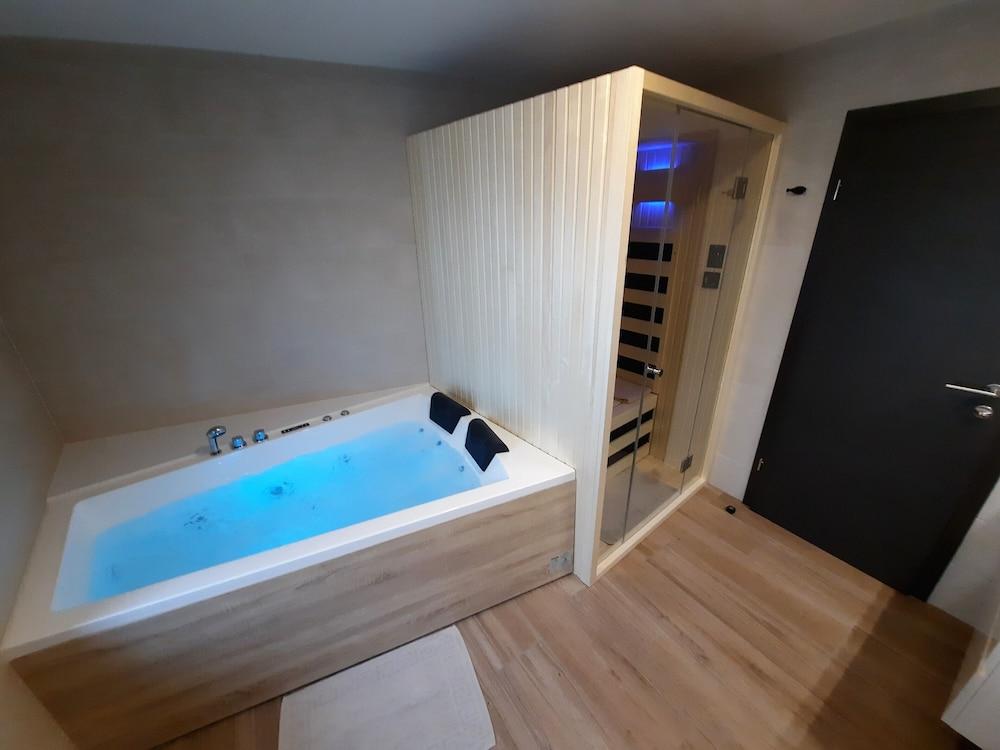Apartments Hlapi