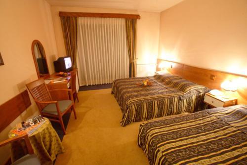 Hotel Dinara