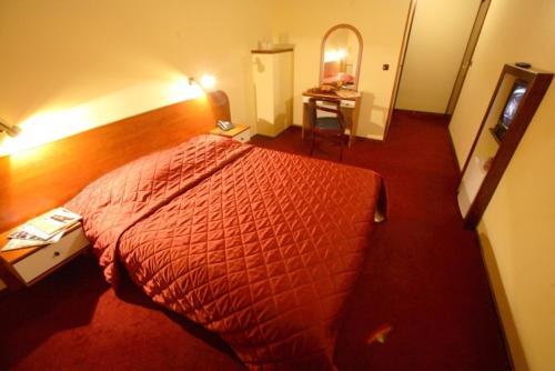 Hotel Dinara