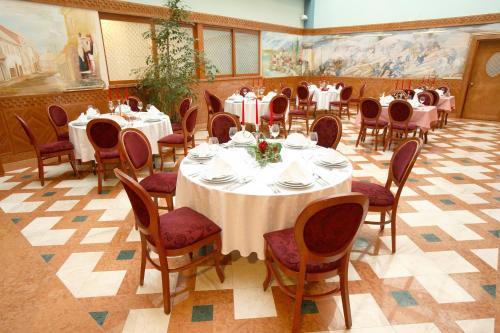 Hotel Dinara