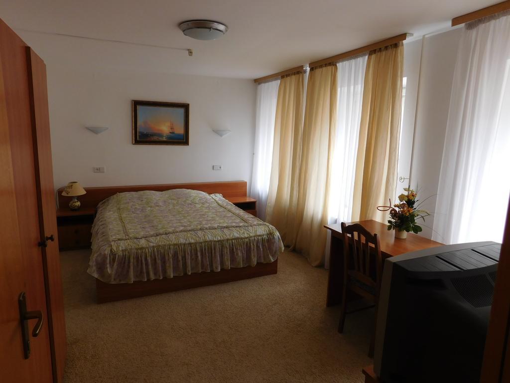Hotel Almaz