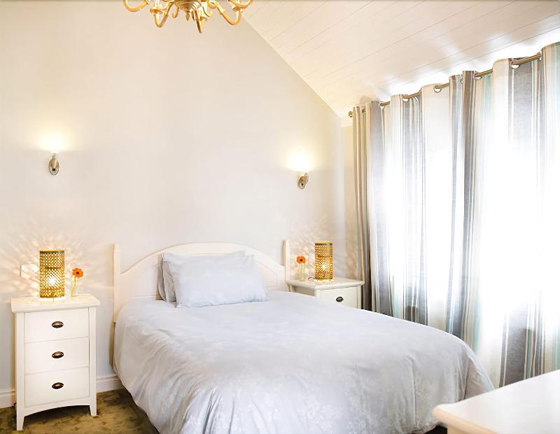 The Coast Lodge