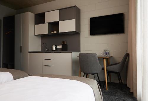 AirHotel