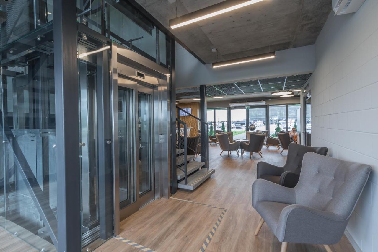 AirHotel