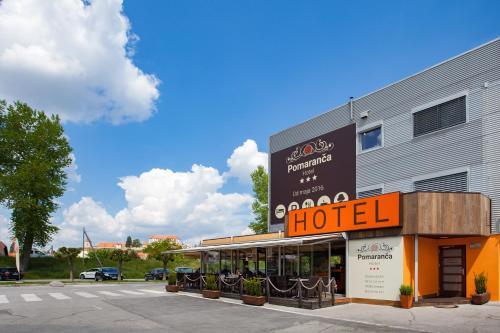 Hotel Pomaranca