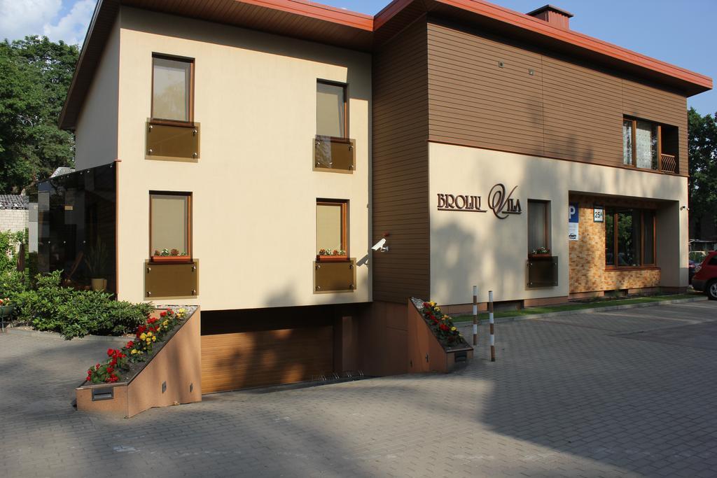 Broliu Vila