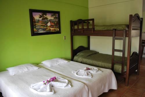 Dos Palmas Studio Apartments
